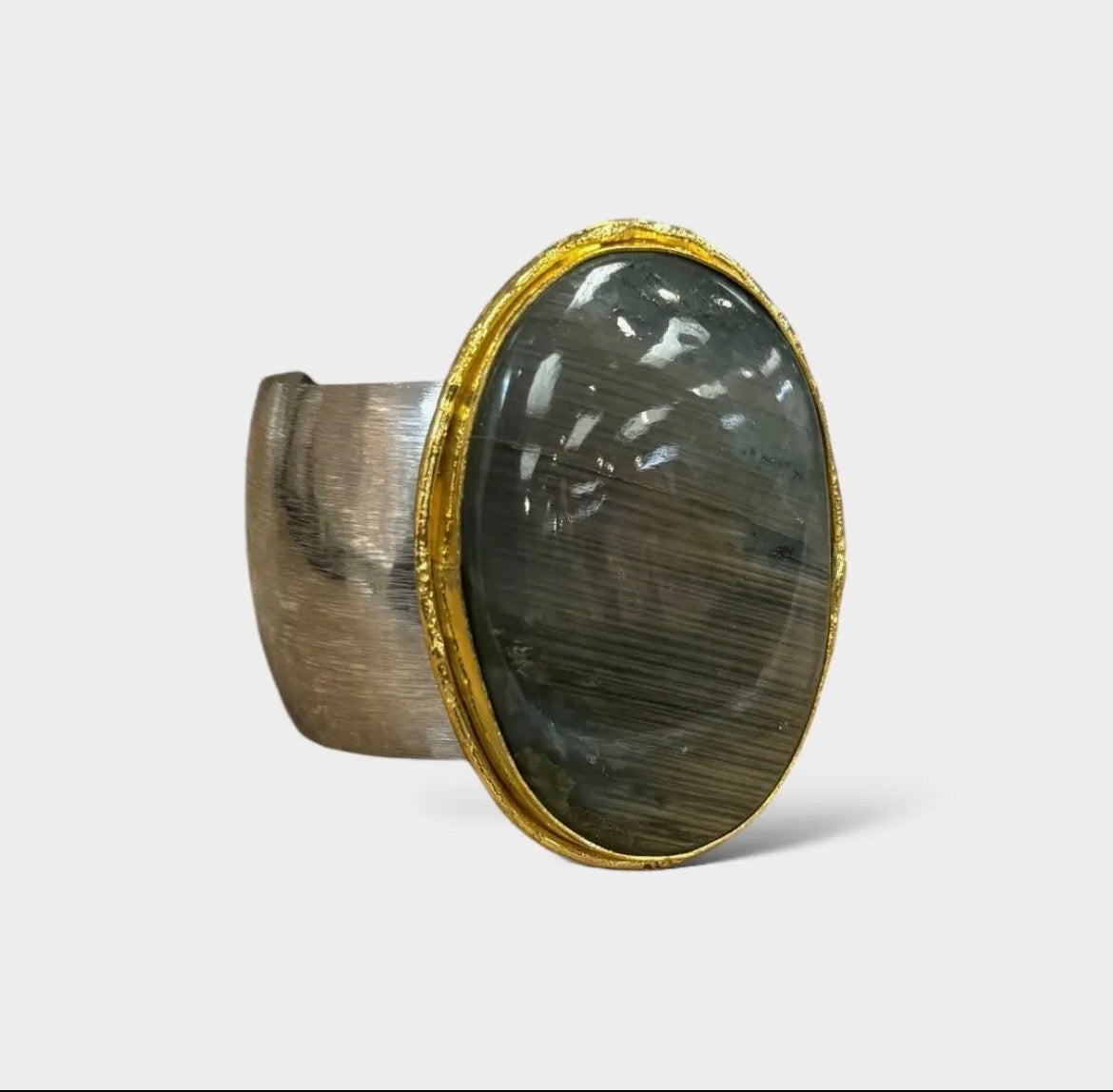 LARGE Lab Stone Cuff
