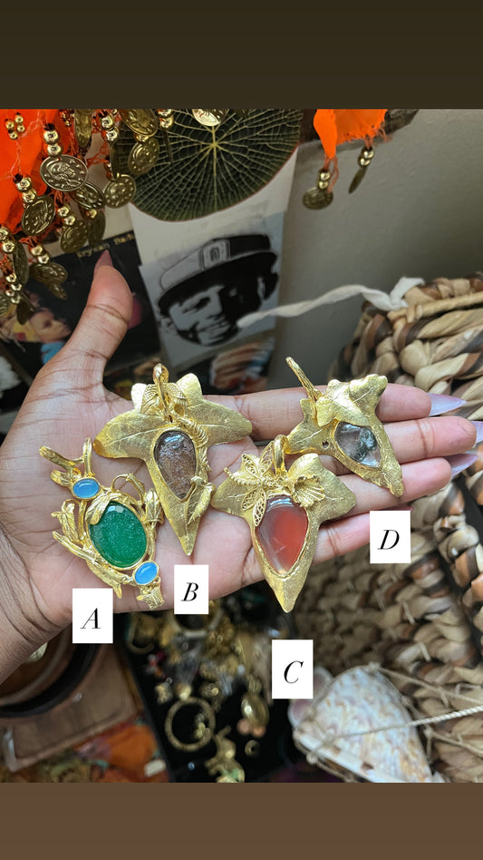 (1pc) Leaf Stone Pendant
