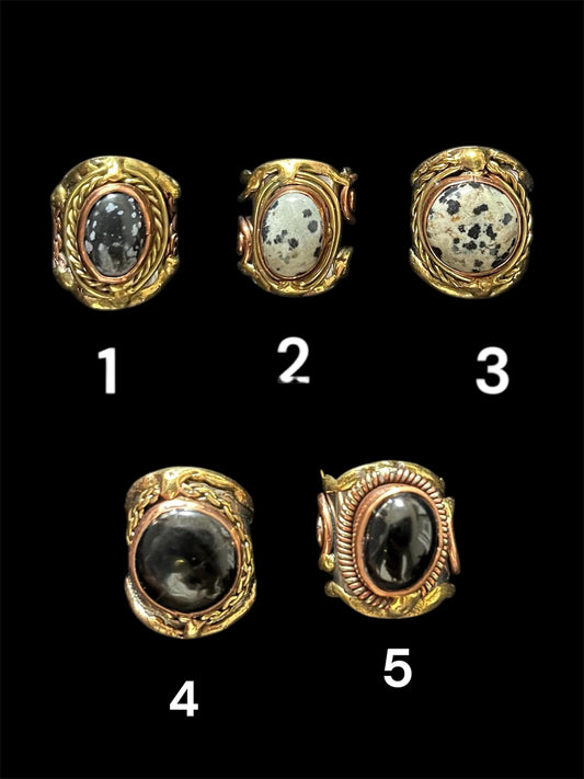 Brutalist Stone Ring (1pc)